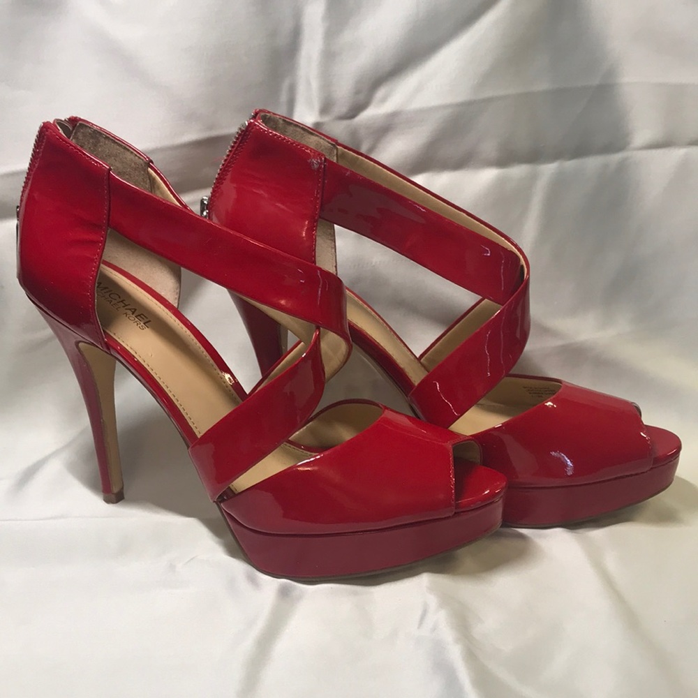 MICHAEL Michael Kors red high heels 7.5